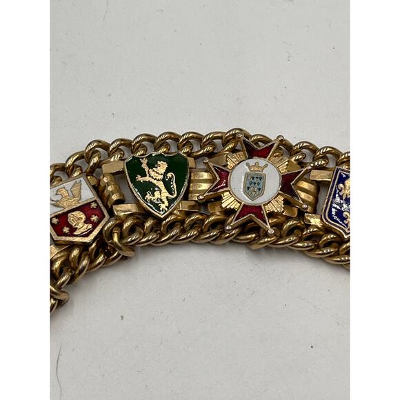 Vintage Gold Tone Red Blue Yellow Enamel Five Family Crest Shield Bracelet - Picture 4 of 10